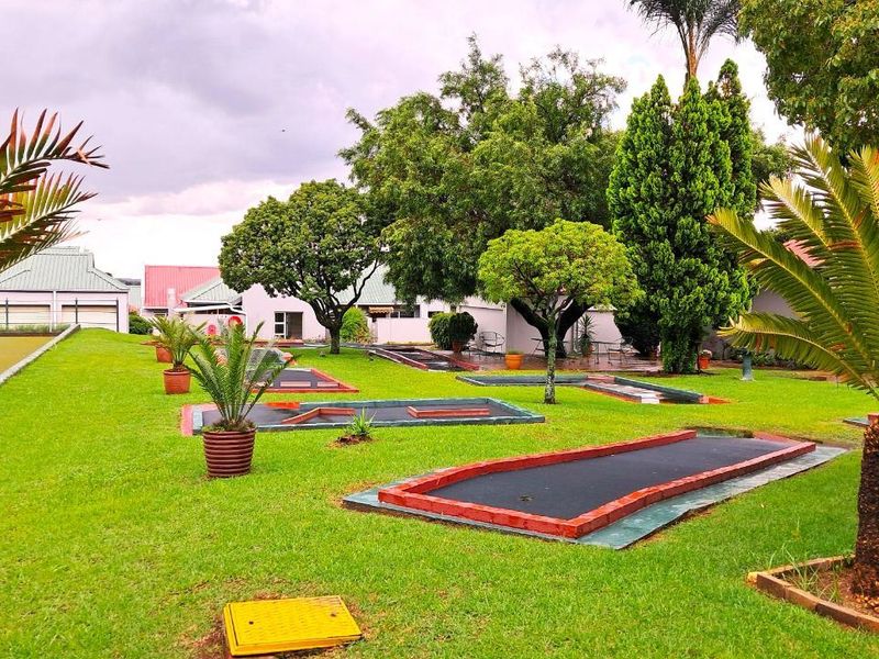 Where Retirement Feels Like a Holiday! - Photo 7