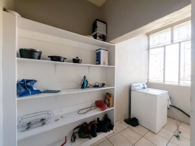 Charming Family Home in Brakpan - Photo 6