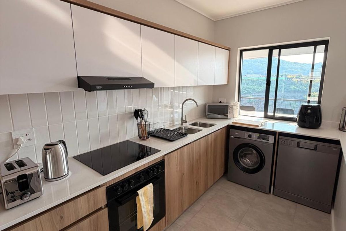 BRAND NEW TOP FLOOR UNIT IN BALLITO HILLS FOR RENTAL - Photo 3