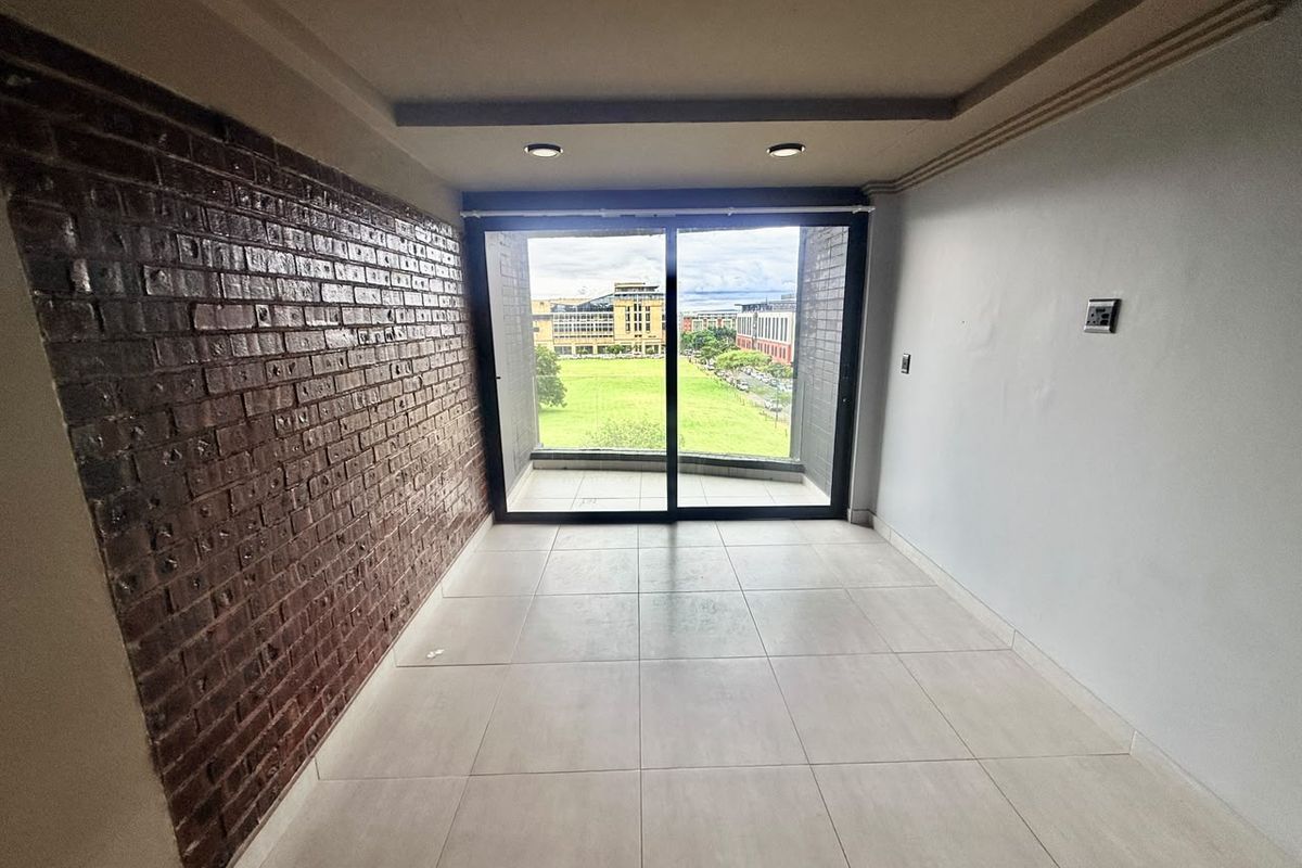 Modern 2 Bedroom, 2 Bathroom Apartment for Sale at The Onyx - Photo 5