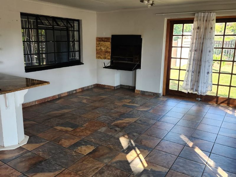 3 Bedroom house with flatlet - Photo 4