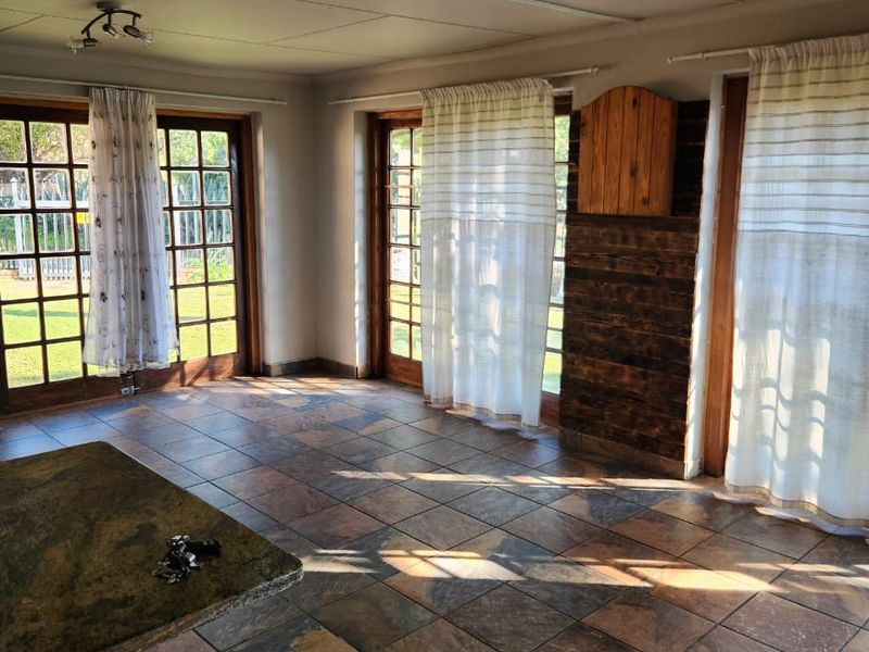 3 Bedroom house with flatlet - Photo 5