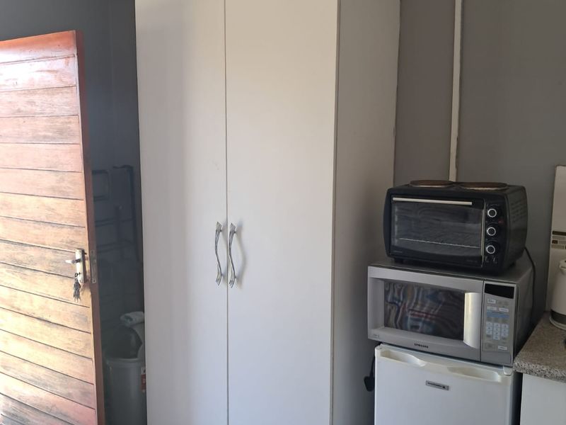 1 Bed Cottage - Photo 5