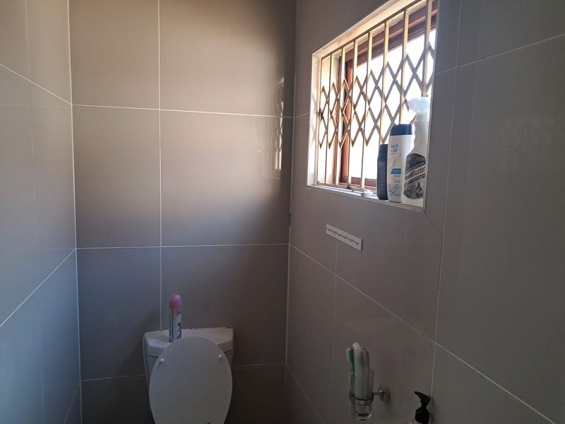 1 Bed Cottage - Photo 7