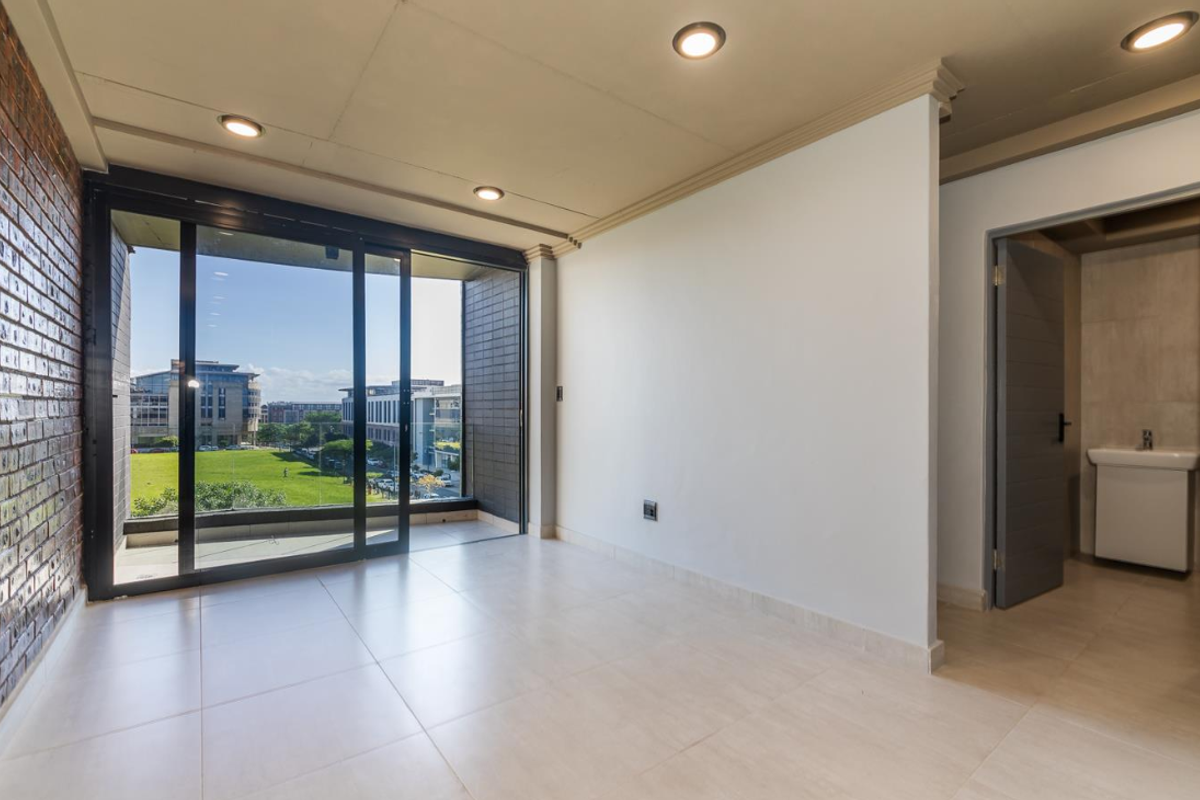 Two Bedroom, Two Bathroom Apartment for Sale – The Onyx, Umhlanga - Photo 5