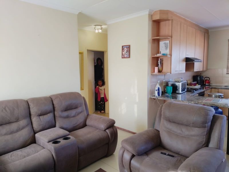 Perfect Starter Home for First-Time Buyers in Edleen - Photo 6