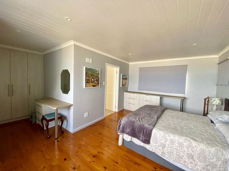 Wake up to breathtaking ocean views every day in this beautifully designed coastal home. - Photo 7