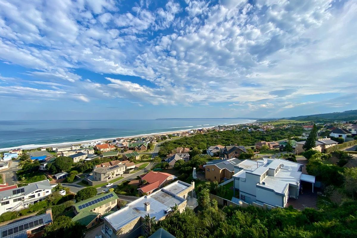Wake up to breathtaking ocean views every day in this beautifully designed coastal home. - Photo 2