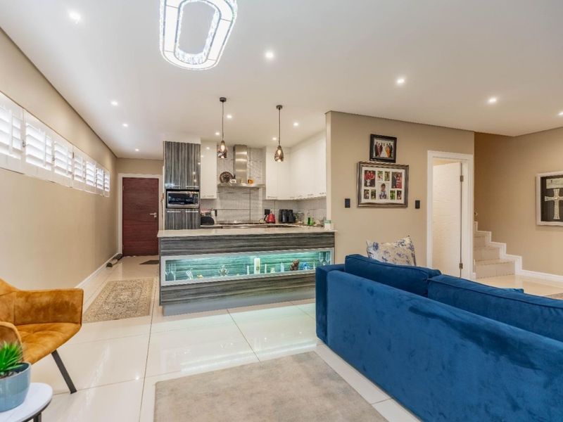 Family and pet friendly Townhouse for sale in Izinga - Photo 8