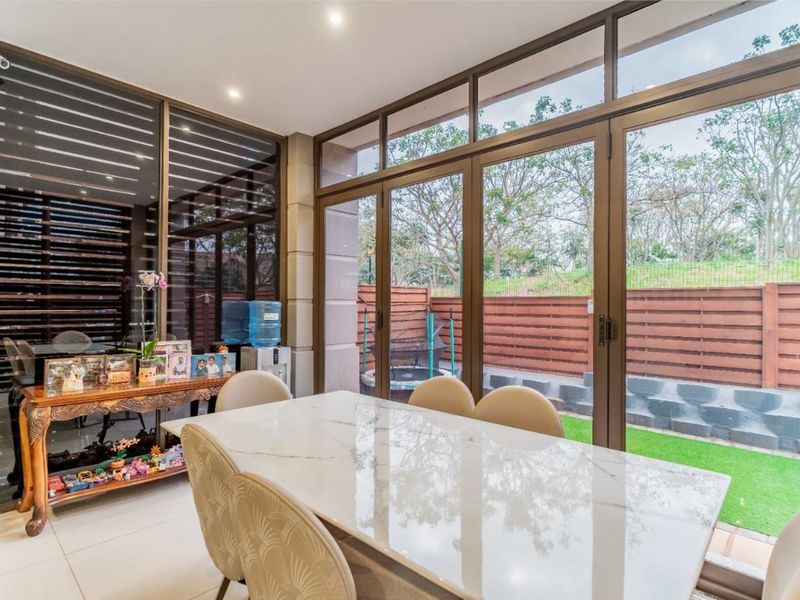 Family and pet friendly Townhouse for sale in Izinga - Photo 5