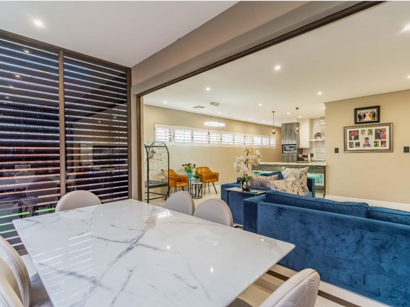 Family and pet friendly Townhouse for sale in Izinga - Photo 6