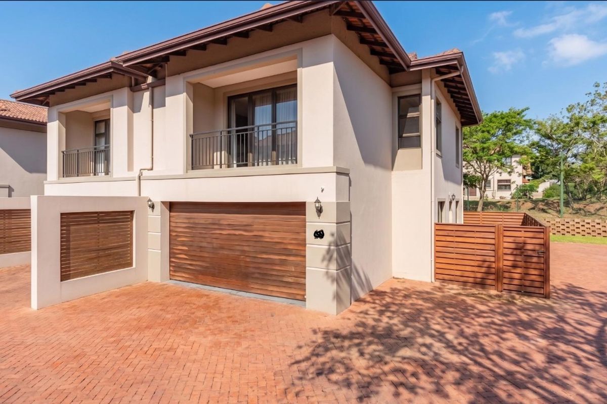 Family and pet friendly Townhouse for sale in Izinga - Photo 2