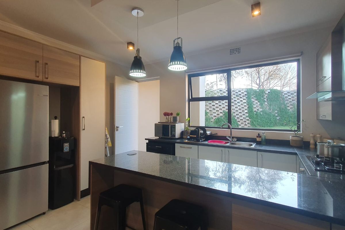 Modern Ground Floor Apartment - Photo 5