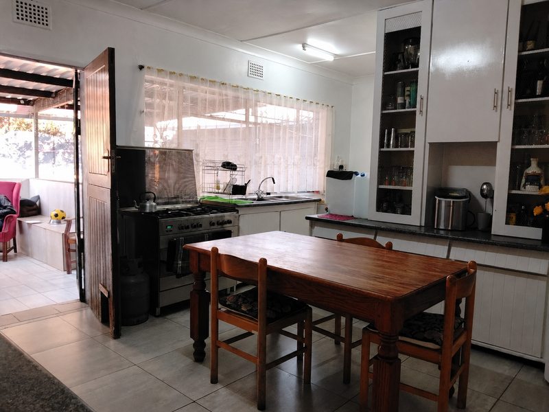 5 Bedroom House with a flat for sale in Dalpark - Photo 2