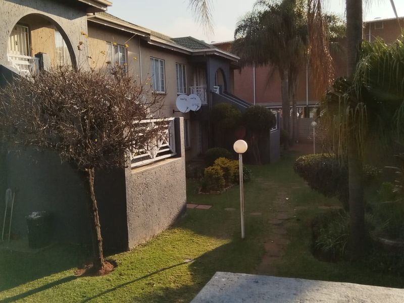 2 Bedroom Apartment for sale - Photo 4