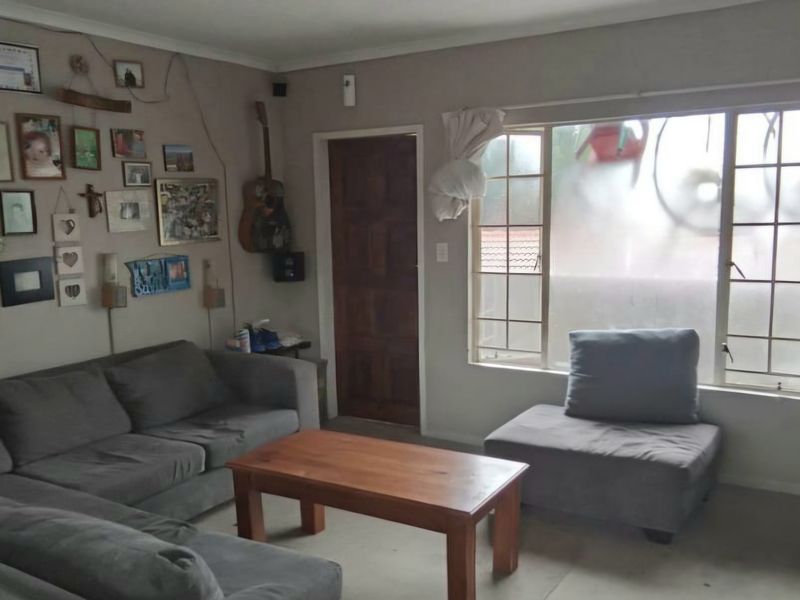 Your Ideal Starter Home Or Investment, 1st Floor Living in a Beautiful Complex - Photo 2