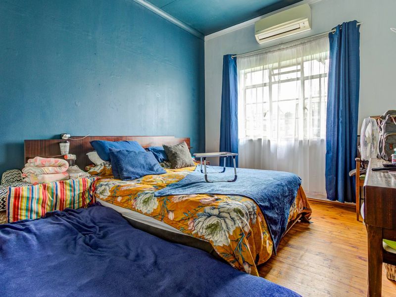 3-Bedroom Family Home with Flatlet & Swimming Pool in Gerdview, Germiston - Photo 9