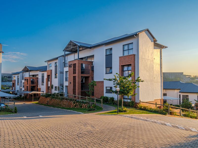 Beautiful Family home located in Ballito Hills - Photo 1