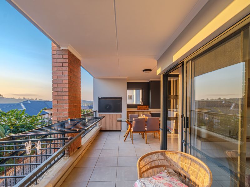 Beautiful Family home located in Ballito Hills - Photo 7