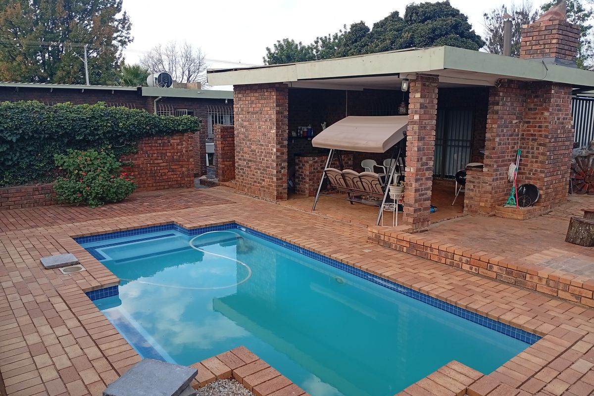 House Rental Monthly In Pretoria - Photo 2