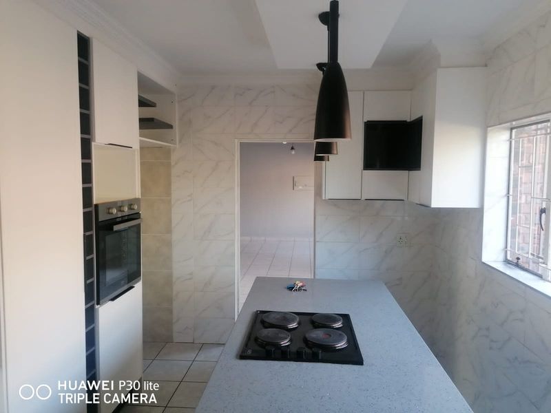 House Rental Monthly In Pretoria - Photo 7