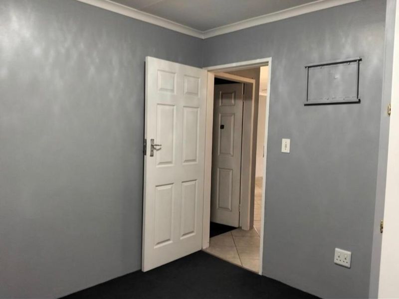 2 bedroom house for sale - Photo 6