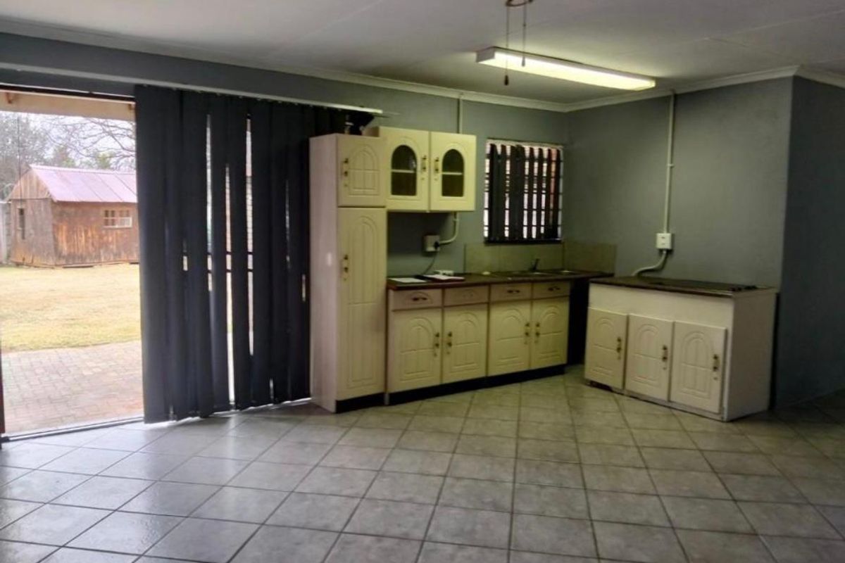 2 bedroom house for sale - Photo 3