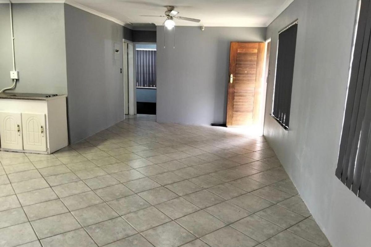2 bedroom house for sale - Photo 5