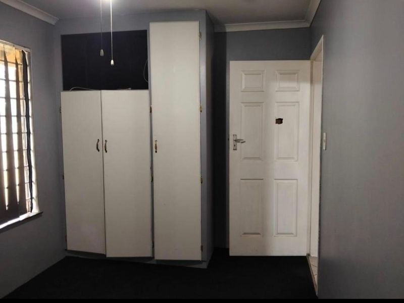 2 bedroom house for sale - Photo 9