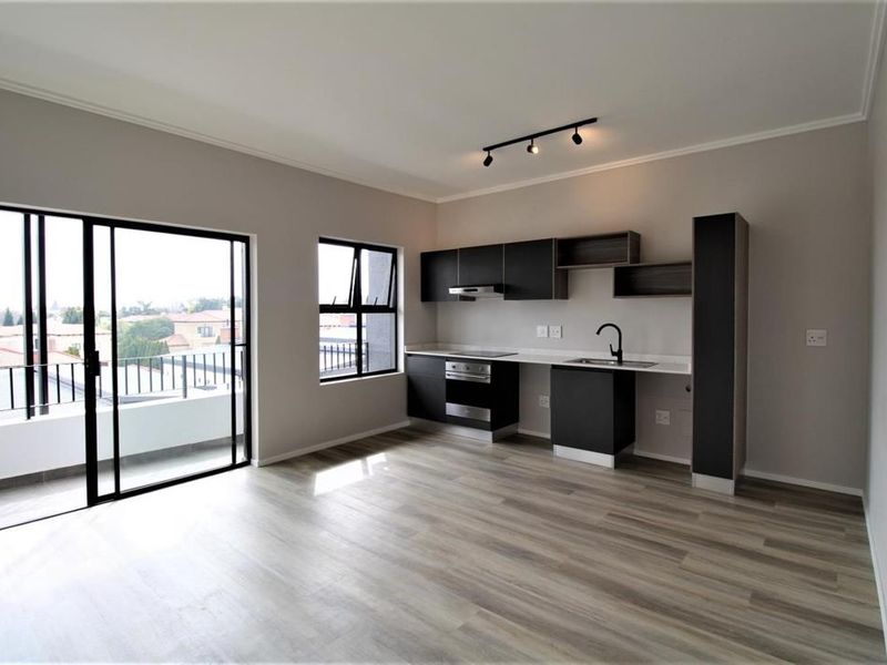 Unfurnished One Bed One Bath for rent in Bryanston - Photo 1