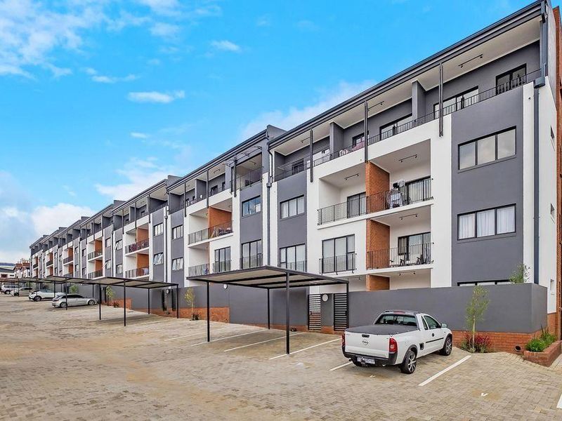 Unfurnished One Bed One Bath for rent in Bryanston - Photo 10