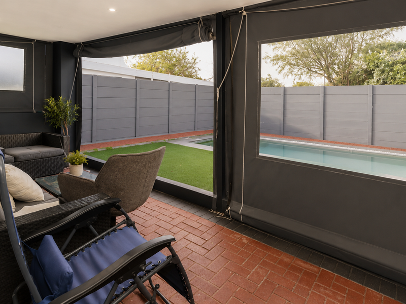 Fully Furnished 3 Bedroom Home in Parklands. - Photo 9