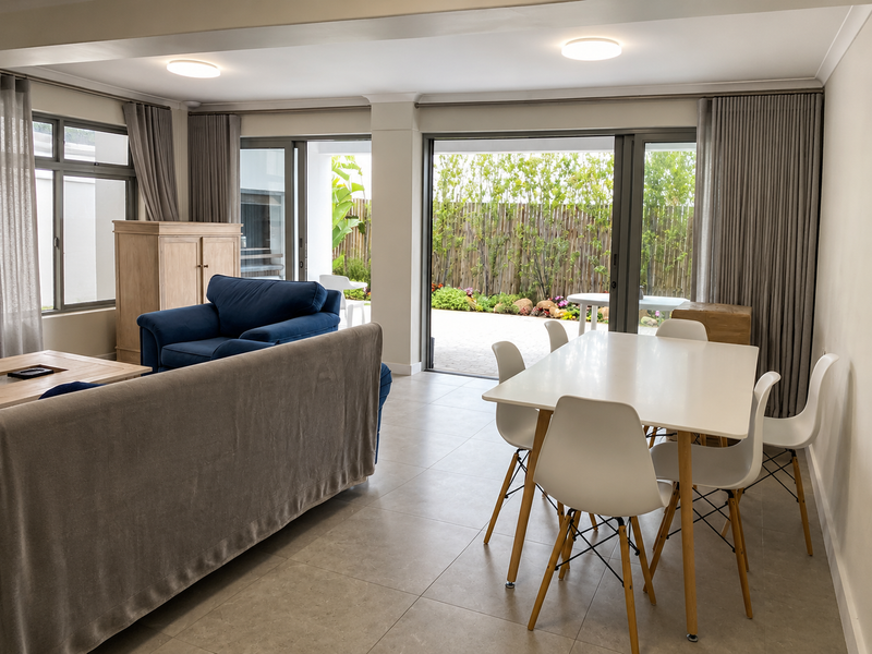Fully Furnished Camps Bay Garden Apartment | Private Entrance | Walk to the Beach - Photo 5