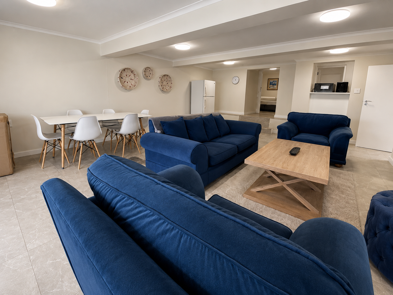 Fully Furnished Camps Bay Garden Apartment | Private Entrance | Walk to the Beach - Photo 3