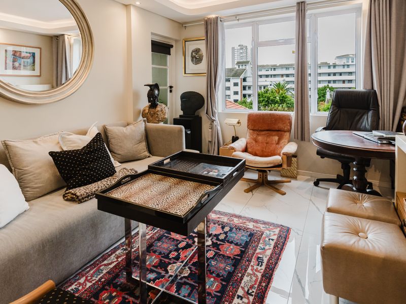 Luxury Apartment with Exceptional Investment Potential - Photo 7