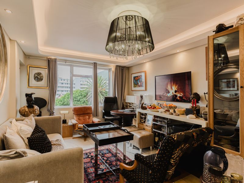 Luxury Apartment with Exceptional Investment Potential - Photo 8