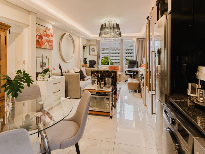Luxury Apartment with Exceptional Investment Potential - Photo 6