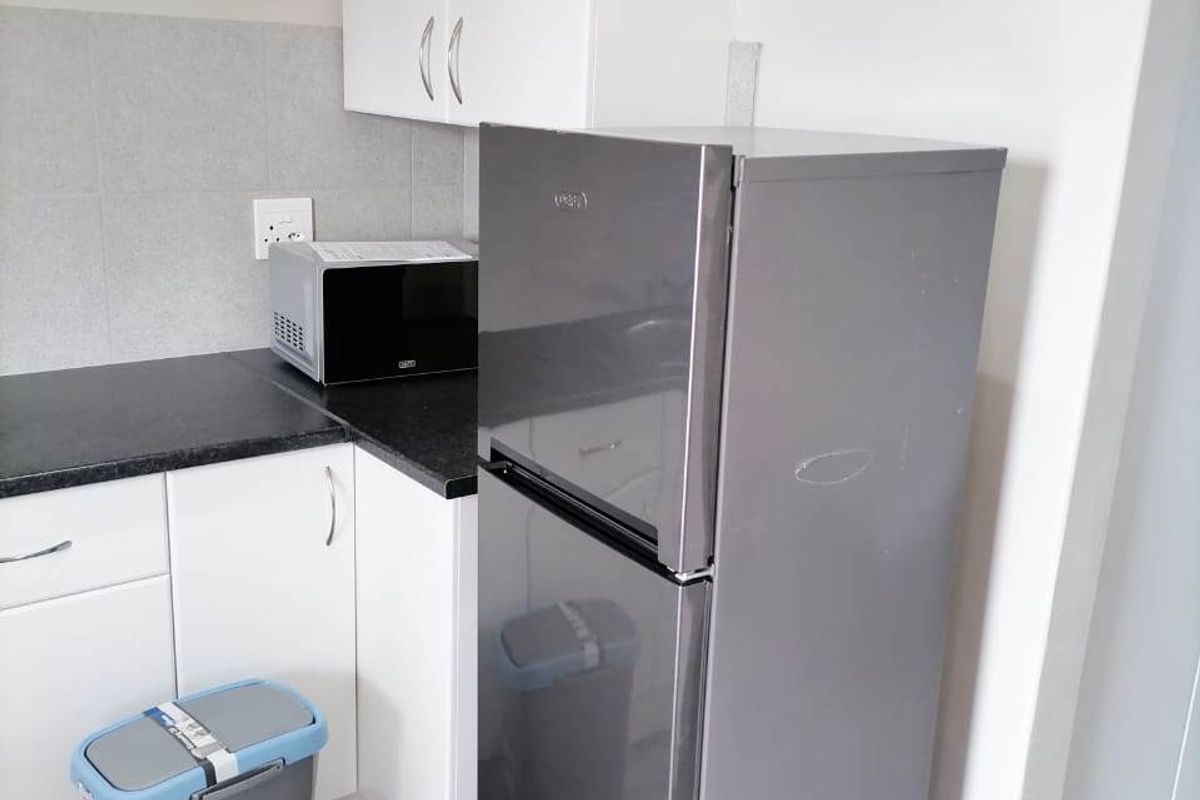 NEWTON PARK FURNISHED 1 BED 1 BATH APARTMENT FOR RENT - Photo 4