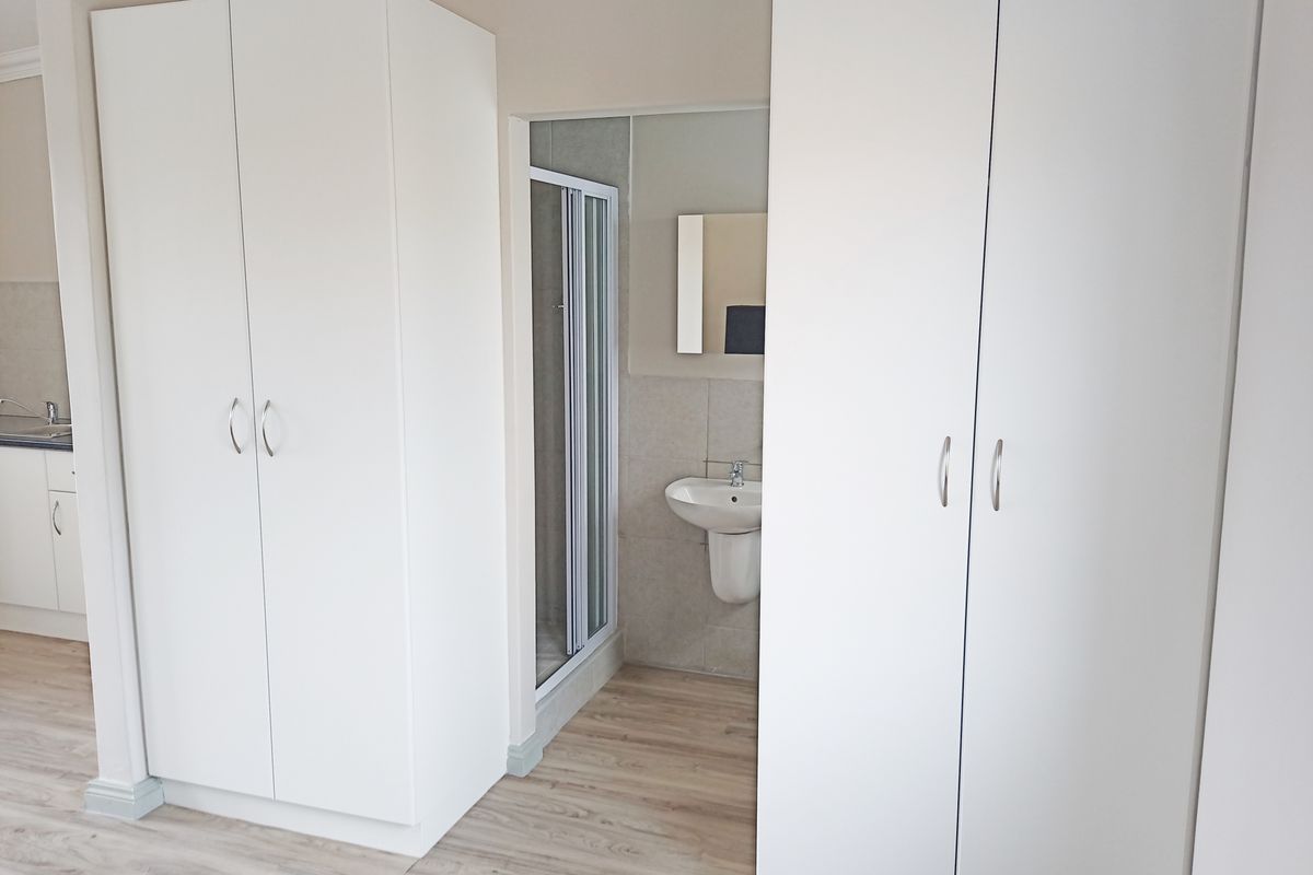 NEWTON PARK FURNISHED 1 BED 1 BATH APARTMENT FOR RENT - Photo 5