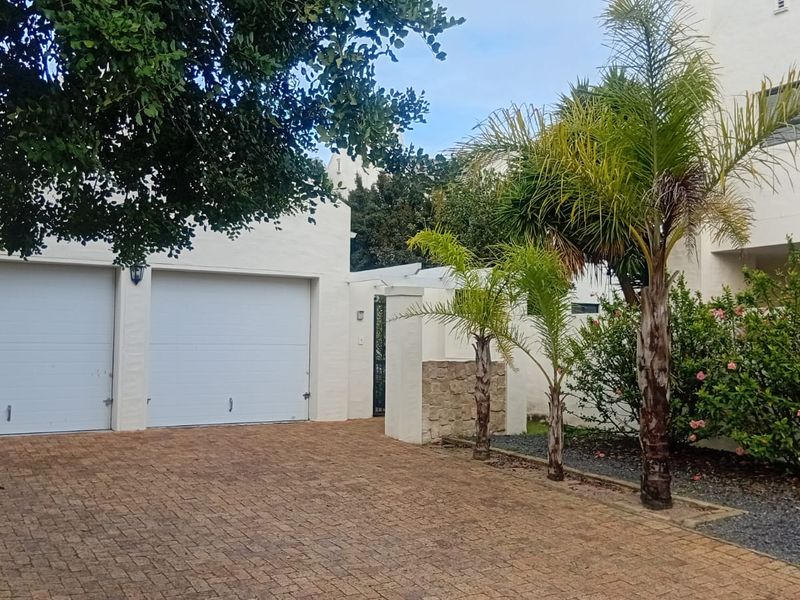Charming Pet-Friendly Family Home to Rent in Pinehurst - Photo 2