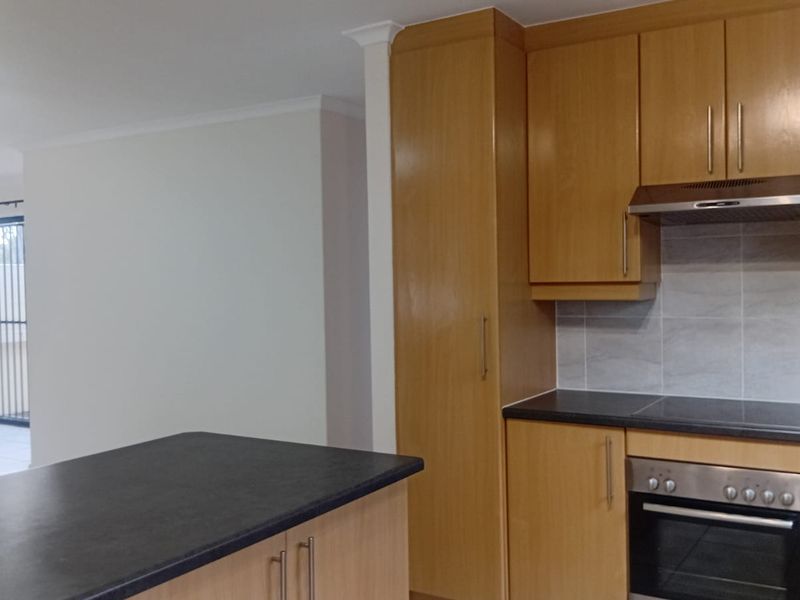 Charming Pet-Friendly Family Home to Rent in Pinehurst - Photo 9