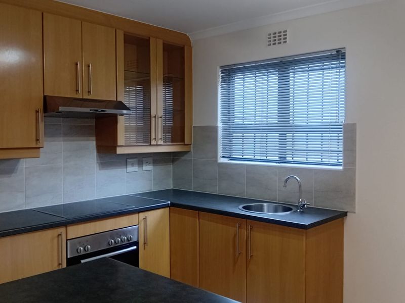 Charming Pet-Friendly Family Home to Rent in Pinehurst - Photo 7