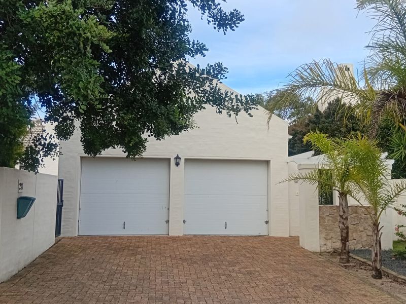 Charming Pet-Friendly Family Home to Rent in Pinehurst - Photo 3