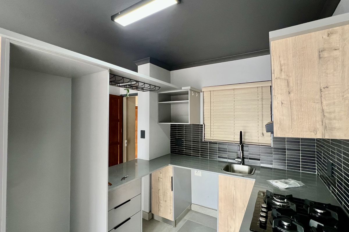 1 BEDROOM APARTMENT TO LET - Photo 4