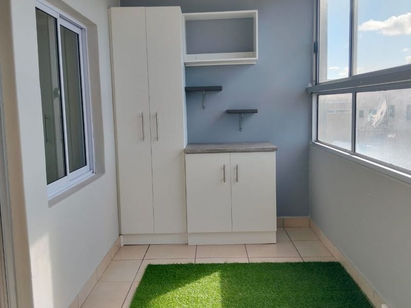 NEWLY RENOVATED 2 BED 1 BATH APARTMENT FOR SALE - Photo 9