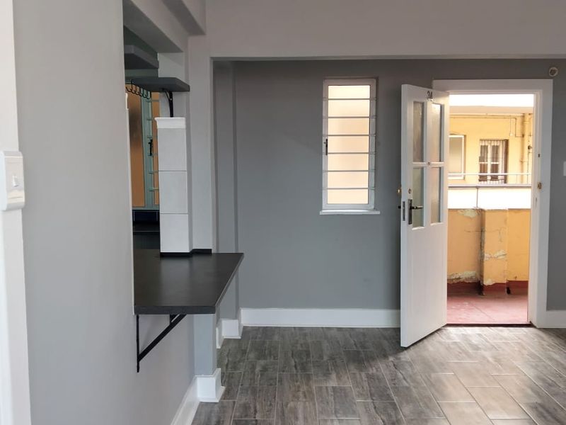 NEWLY RENOVATED 2 BED 1 BATH APARTMENT FOR SALE - Photo 3