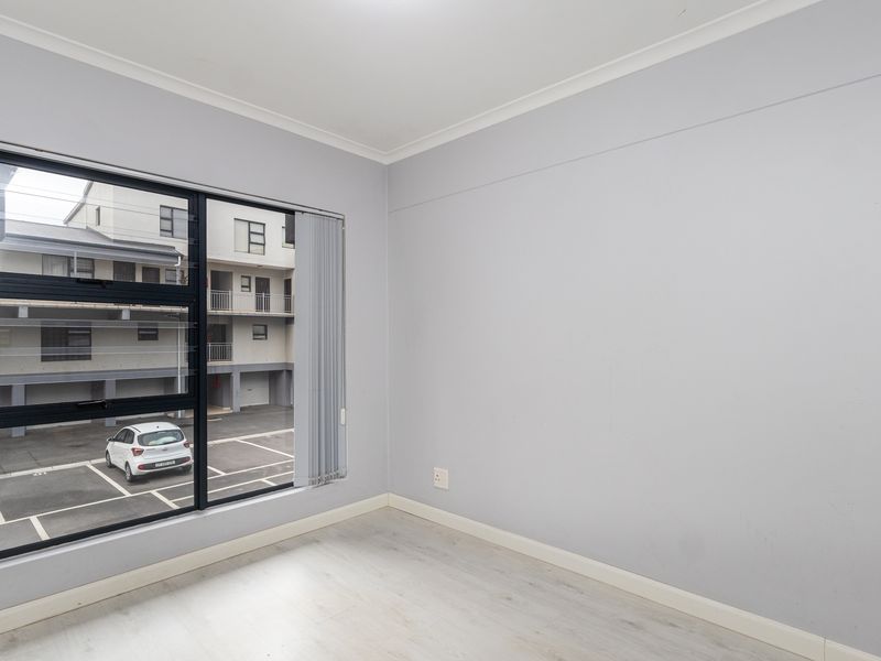 2 BEDROOM , 1 BATHROOM GEM A ROAD AWAY FROM BEAUTIFUL BLOUBERG BEACH FRONT - Photo 6