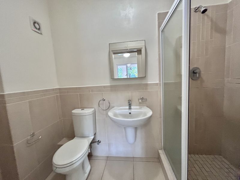 First Floor Apartment In Manor Estate - Photo 8