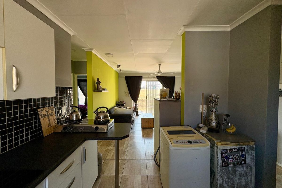 Two bedroom apartment for sale in Minnebron - Photo 4