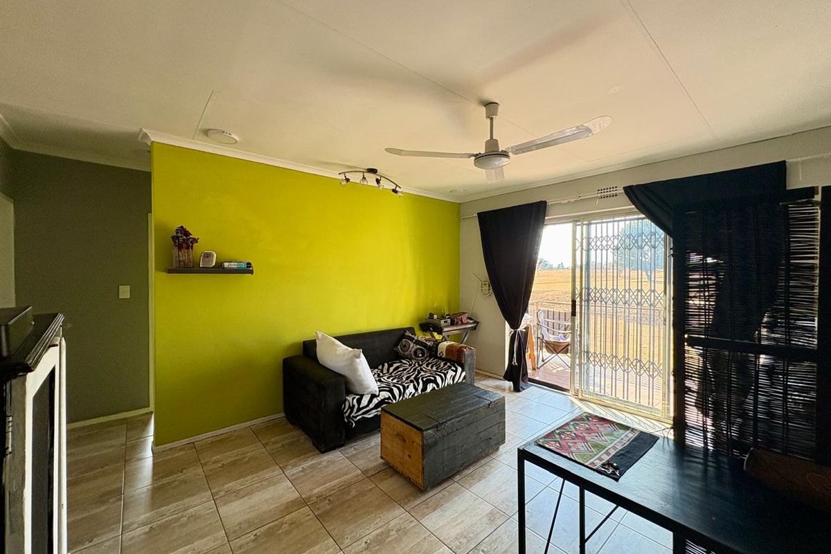 Two bedroom apartment for sale in Minnebron - Photo 5